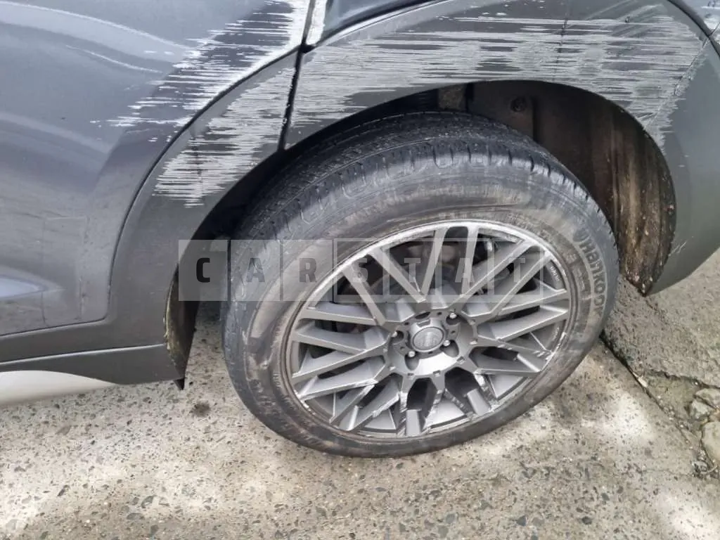 Photo 2 of 10: 2018 Hyundai Tucson, VIN KMHJ5815GJU696427 — Korean insurance auction