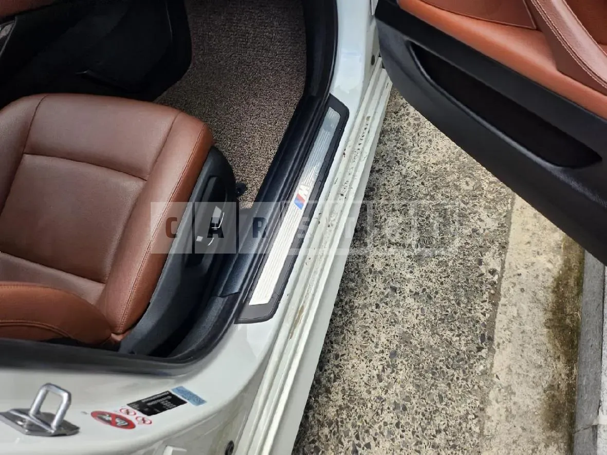 Photo 2 of 12: 2015 BMW 520d — Korean insurance auction
