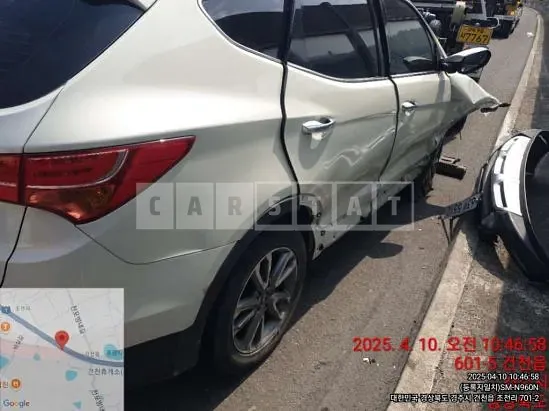 Photo 2 of 10: 2015 Hyundai Santa Fe — Korean insurance auction