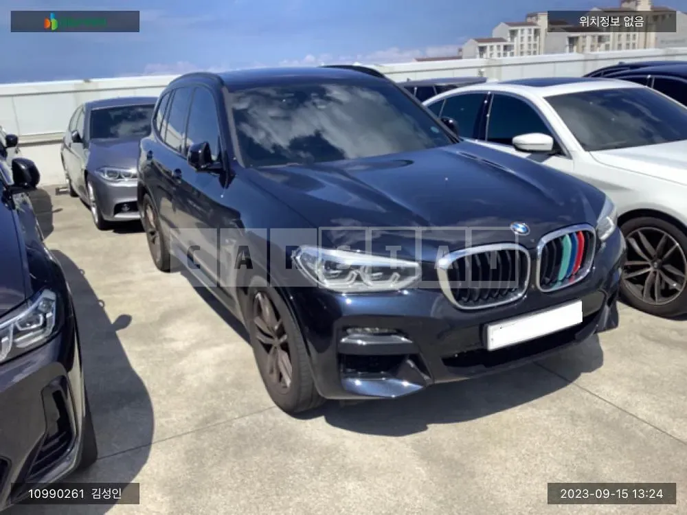 Photo 2 of 19: 2019 BMW X3 xDrive 20d, VIN WBAUZ3107LLT05583 — Korean insurance auction