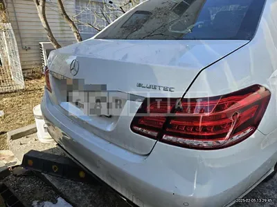 Photo 1 of 37: 2015 Mercedes-Benz E250 BlueTec 4Matic — Korean insurance auction