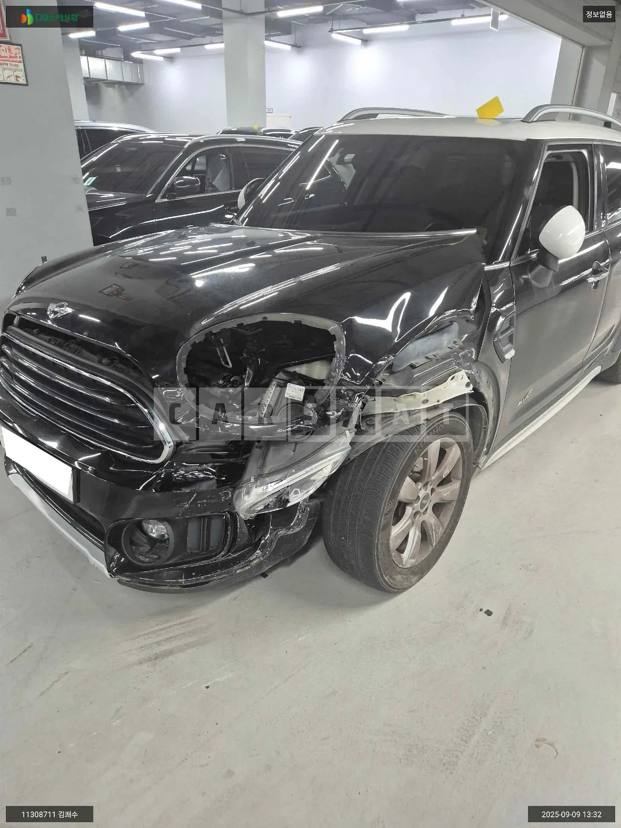 Photo 2 of 8: 2018 MINI Cooper D Countryman, VIN WMWYU1102J3D19072 — Korean insurance auction