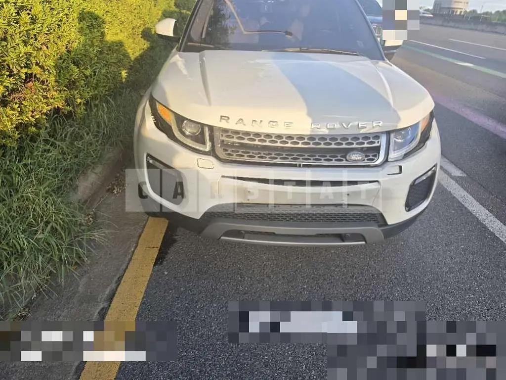 Photo 2 of 8: 2018 Land Rover Range Rover Evoque 2.0d — Korean insurance auction