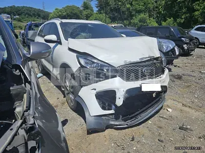Photo 1 of 15: 2017 Kia Sorento — Korean insurance auction