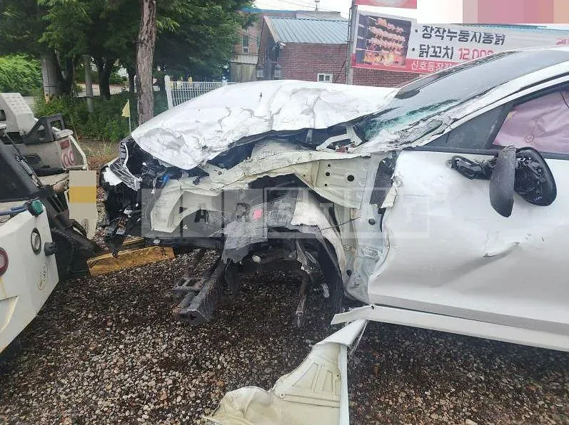 Photo 2 of 5: 2020 Kia K5 LPG — Korean insurance auction