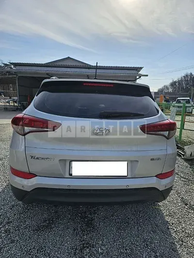 Photo 1 of 18: 2016 Hyundai Tucson, VIN KMHJ3815GGU086988 — Korean insurance auction