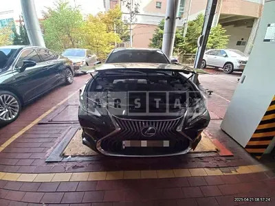 Photo 1 of 57: 2018 Lexus ES300h — Korean insurance auction