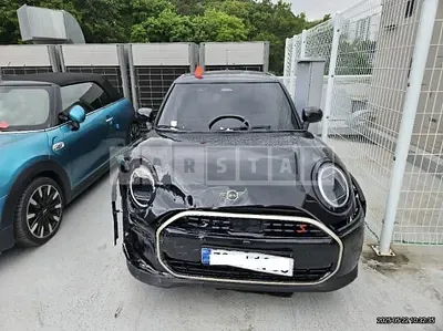 Photo 1 of 50: 2025 MINI Cooper S Five-Door — Korean insurance auction