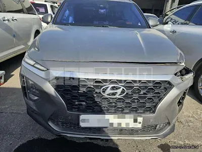 Photo 1 of 21: 2018 Hyundai Santa Fe TM — Korean insurance auction