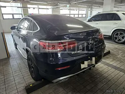 Photo 1 of 34: 2020 Mercedes-Benz GLC300 4Matic Coupe — Korean insurance auction