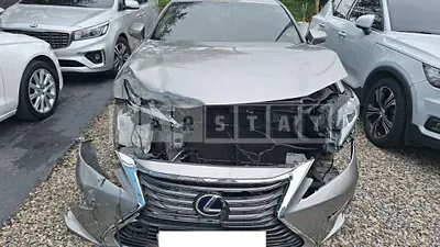 Photo 1 of 31: 2018 Lexus ES300h, VIN JTHBW1GG5J2171718 — Korean insurance auction