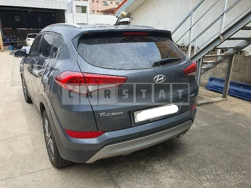 Photo 2 of 13: 2017 Hyundai Tucson, VIN KMHJ381ABHU376142 — Korean insurance auction