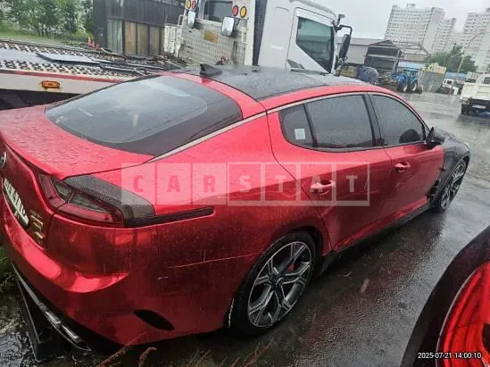 Photo 2 of 31: 2018 Kia Stinger — Korean insurance auction