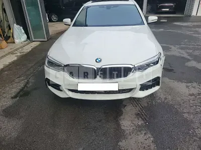 Photo 1 of 35: 2020 BMW 520i M Sport Package, VIN WBAJK9106LCE63667 — Korean insurance auction