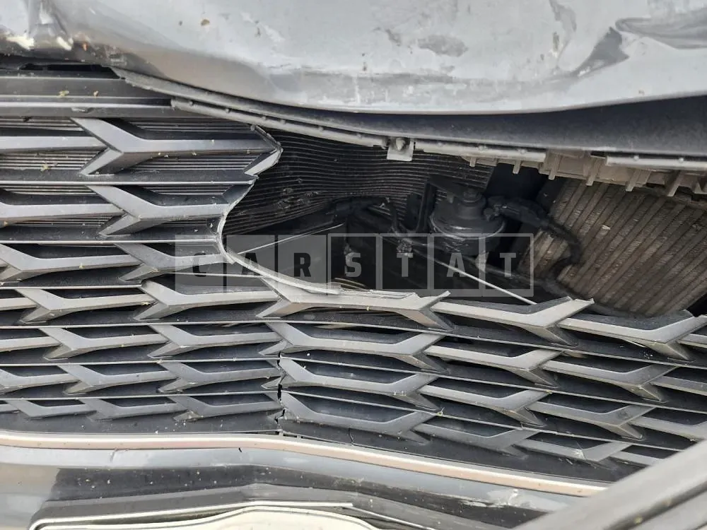 Photo 2 of 13: 2017 Hyundai Tucson, VIN KMHJ3815GHU453930 — Korean insurance auction