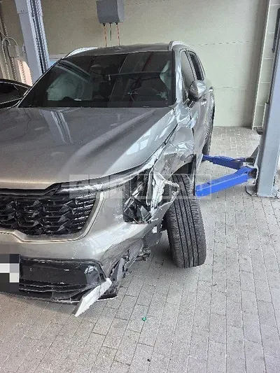 Photo 1 of 48: 2025 Kia Sorento Hybrid 1.6 — Korean insurance auction