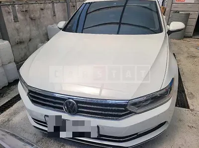 Photo 1 of 28: 2018 Volkswagen Passat GT 2.0 TDI, VIN WVWZZZ3CZJE110681 — Korean insurance auction