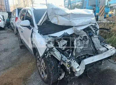 Photo 1 of 8: 2021 Hyundai Santa Fe — Korean insurance auction