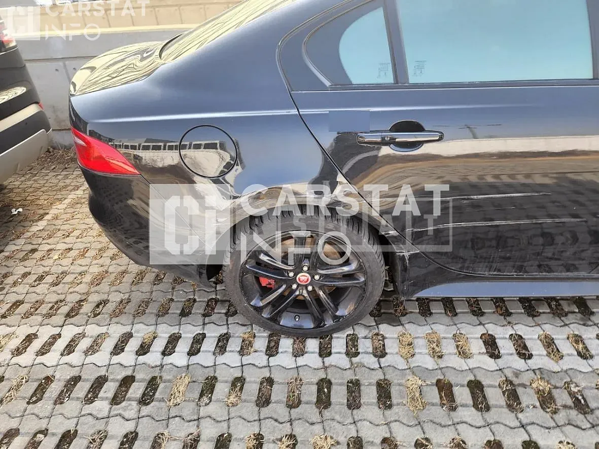 Photo 2 of 10: 2018 Jaguar XE 3.0SC S, VIN SAJAB4BV4KCP44962 — Korean insurance auction
