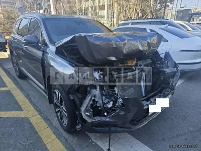 Photo 1 of 9: 2019 Hyundai Santa Fe — Korean insurance auction