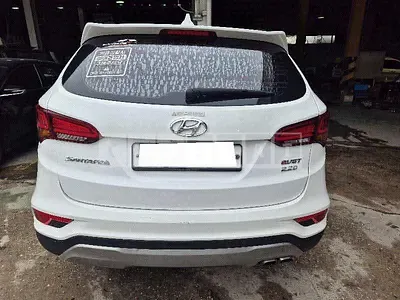 Photo 1 of 62: 2016 Hyundai Santa Fe, VIN KMHSW81XBHU727416 — Korean insurance auction
