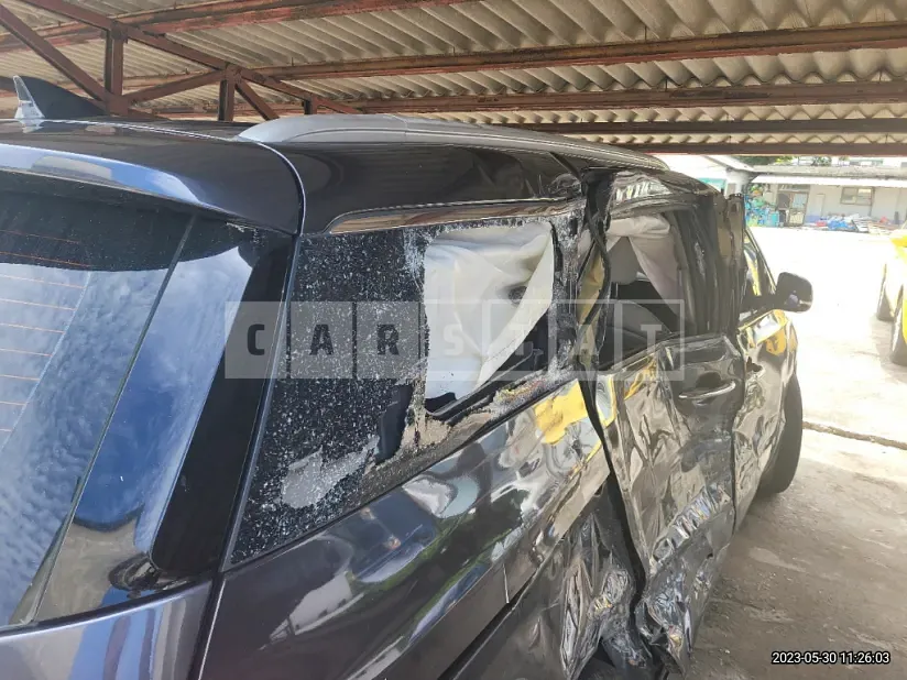Photo 2 of 30: 2015 Kia Carnival Limousine, VIN KNAME81ABGS117330 — Korean insurance auction