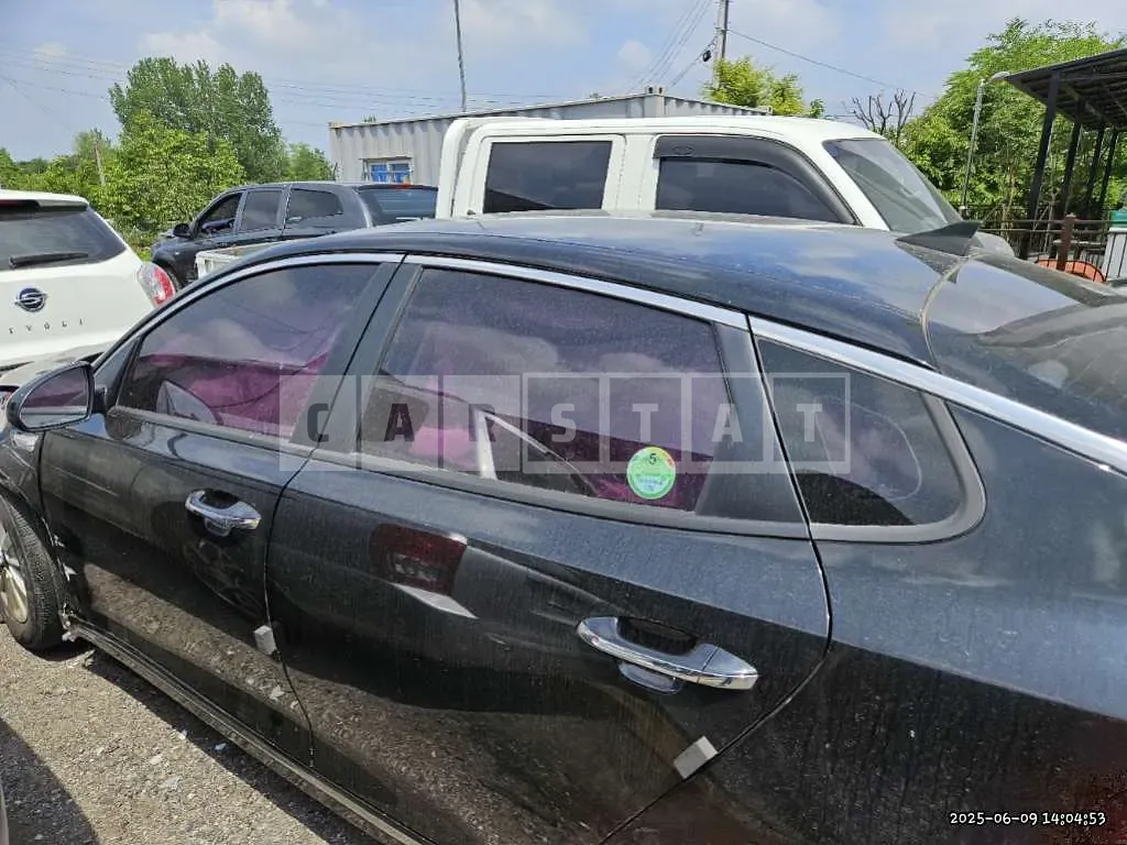 Photo 2 of 13: 2016 Kia K5 LPI — Korean insurance auction