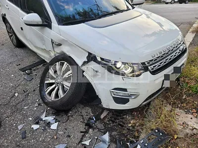 Photo 1 of 9: 2018 Land Rover Discovery 2.0d — Korean insurance auction