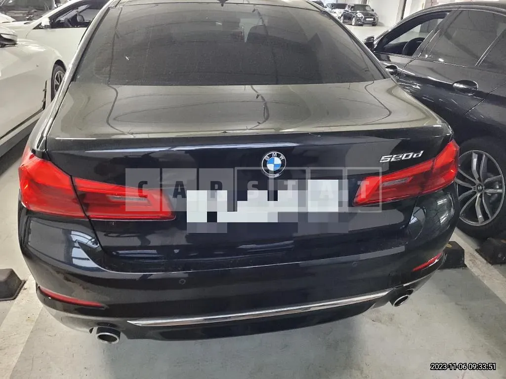 Photo 2 of 14: 2018 BMW 520d — Korean insurance auction