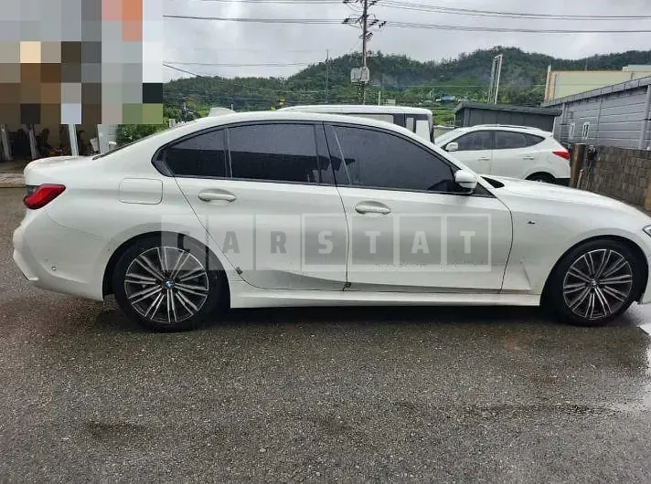 Photo 2 of 16: 2021 BMW 320i, VIN WBAUZ3106M9F02049 — Korean insurance auction
