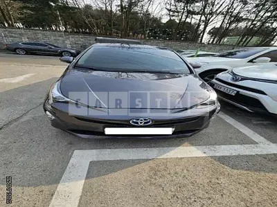 Photo 1 of 15: 2017 Toyota Prius — Korean insurance auction