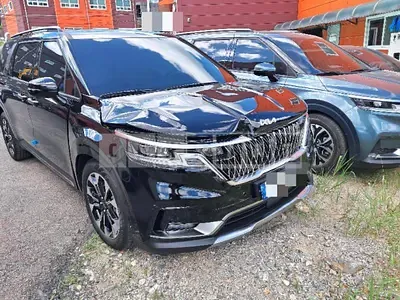 Photo 1 of 15: 2023 Kia Carnivals, VIN KNANE81BBPS367913 — Korean insurance auction