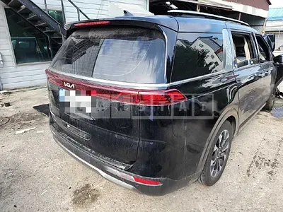 Photo 1 of 14: 2023 Kia Carnivals — Korean insurance auction