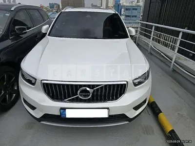 Photo 1 of 27: 2022 Volvo XC40 B4 AWD — Korean insurance auction
