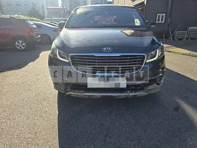 Photo 1 of 27: 2017 Kia Carnivals — Korean insurance auction