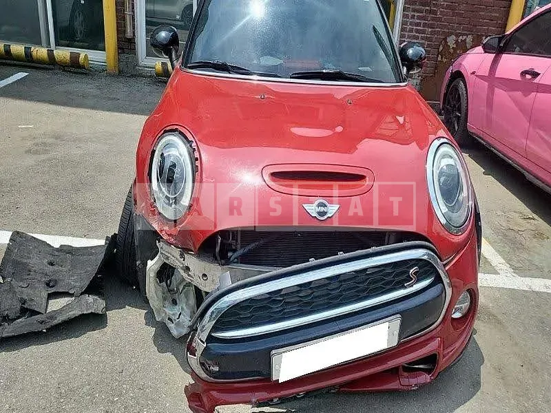 Photo 2 of 29: 2016 MINI Cooper SD, VIN WMWXN9103G2A96515 — Korean insurance auction