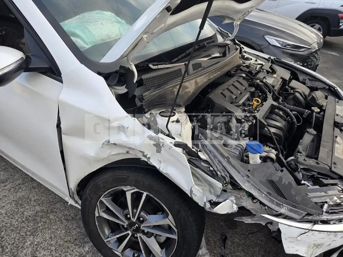 Photo 2 of 12: 2023 Kia Kz — Korean insurance auction