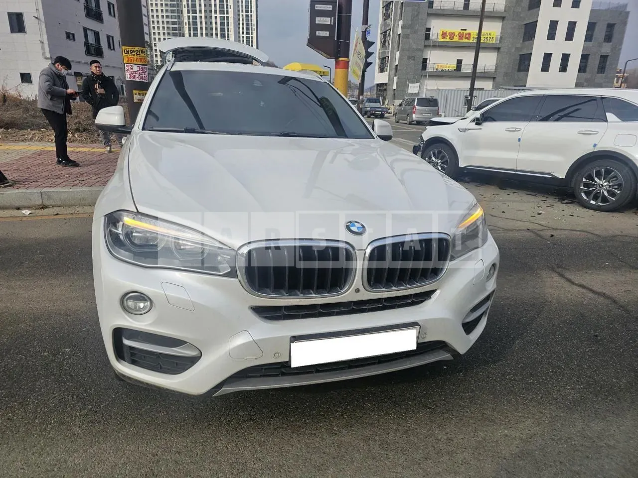 Photo 2 of 18: 2015 BMW X6 xDrive 30d, VIN WBAKV2100G0R25678 — Korean insurance auction