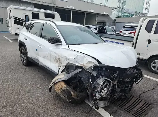 Photo 2 of 9: 2021 Hyundai Tucson, VIN KMHJE81BGMU006030 — Korean insurance auction