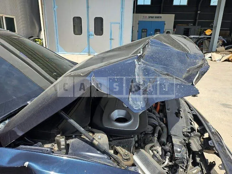 Photo 2 of 13: 2018 Kia K5 Hybrid, VIN KNAGT41EBKA032459 — Korean insurance auction