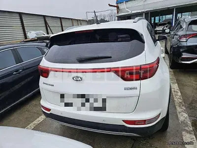 Photo 1 of 12: 2017 Kia Sportage — Korean insurance auction