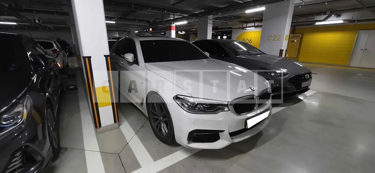 Photo 2 of 27: 2018 BMW 520d, VIN WBAJC3109JD032822 — Korean insurance auction