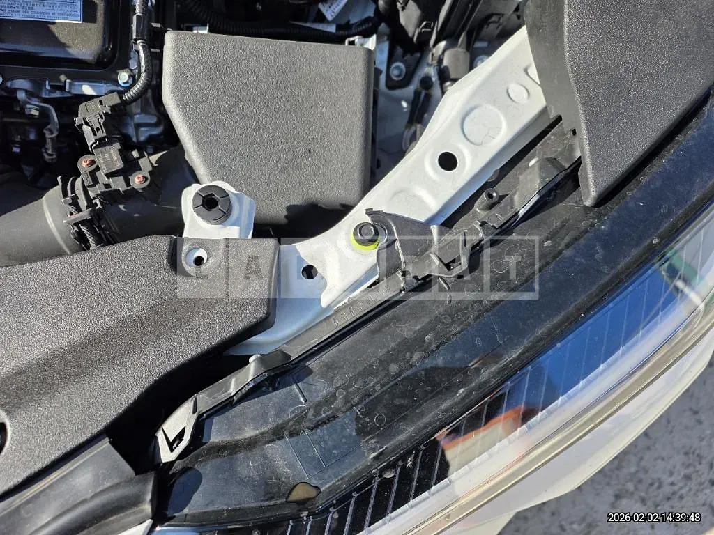 Photo 2 of 44: 2024 Lexus UX300h 2WD — Korean insurance auction