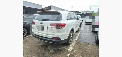 Photo 1 of 8: 2015 Kia Sorento — Korean insurance auction