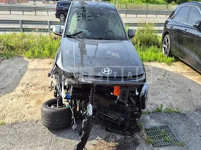 Photo 1 of 47: 2025 Hyundai Kona Electric Car — Korean insurance auction