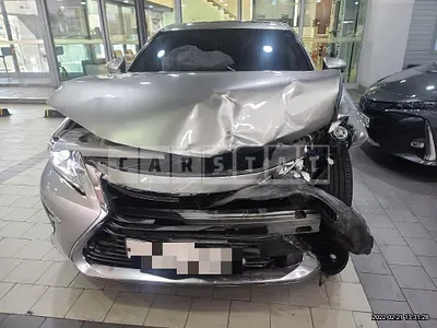 Photo 1 of 13: 2018 Lexus ES300h, VIN JTHBW1GG0J2176700 — Korean insurance auction