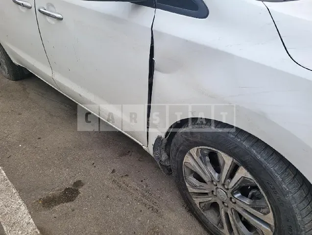 Photo 2 of 13: 2019 Kia Carnival, VIN KNAMB81ABKS592317 — Korean insurance auction