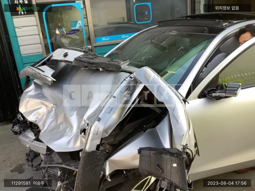 Photo 2 of 11: 2023 Hyundai IONIQ 6, VIN KMHM541CPPA023819 — Korean insurance auction