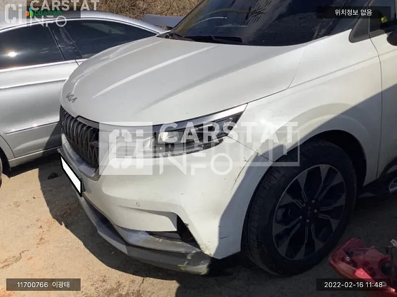 Photo 2 of 8: 2022 Kia Carnival, VIN KNANC81BBNS166958 — Korean insurance auction
