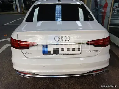 Photo 1 of 18: 2023 Audi A4 40 TFSI — Korean insurance auction